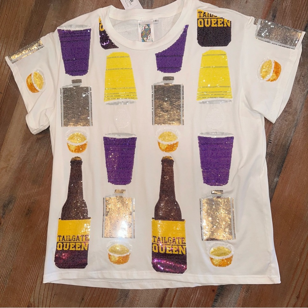 QOS Tailgate Queen Tshirt